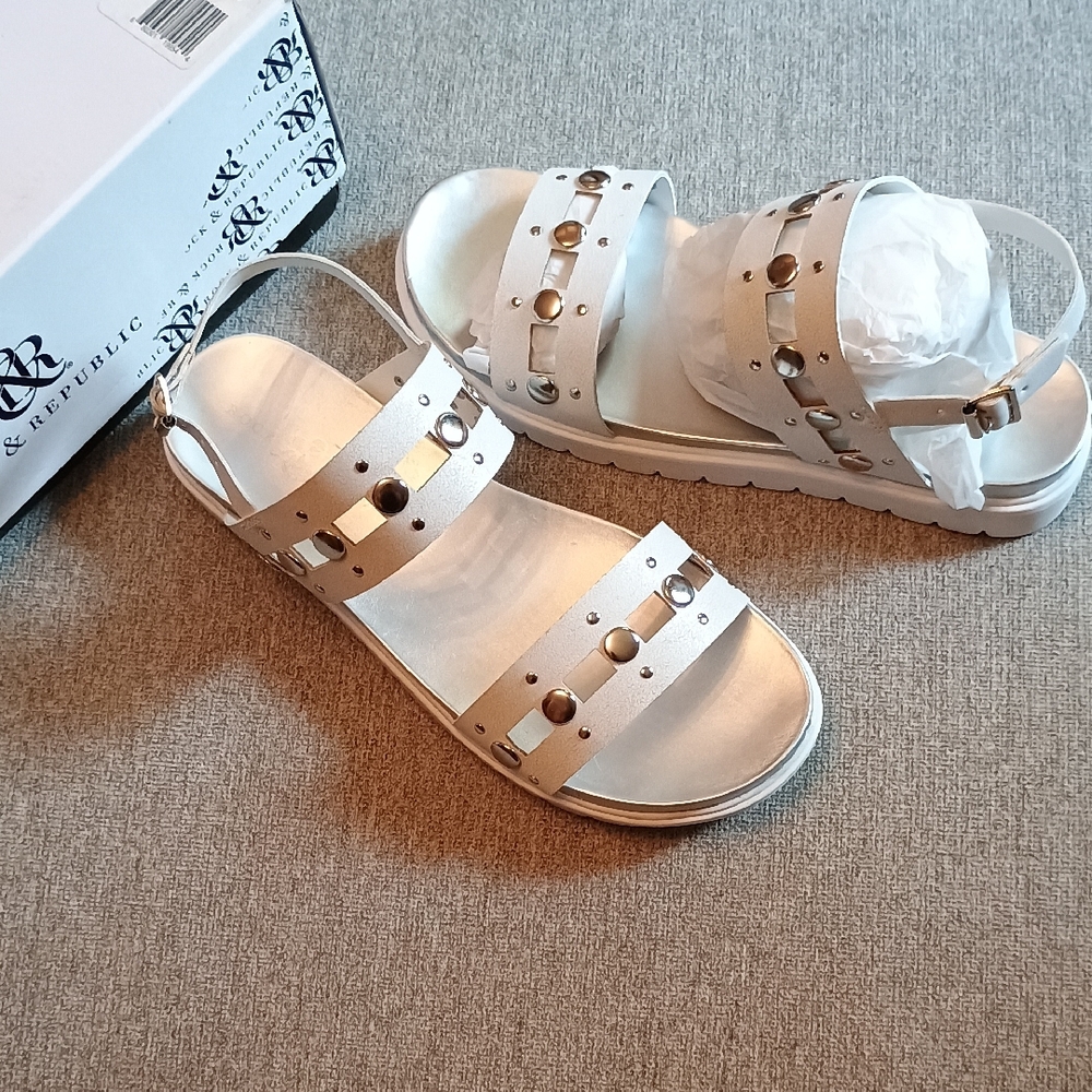 Rock & Republic White Studded Sandals SZ 8 New